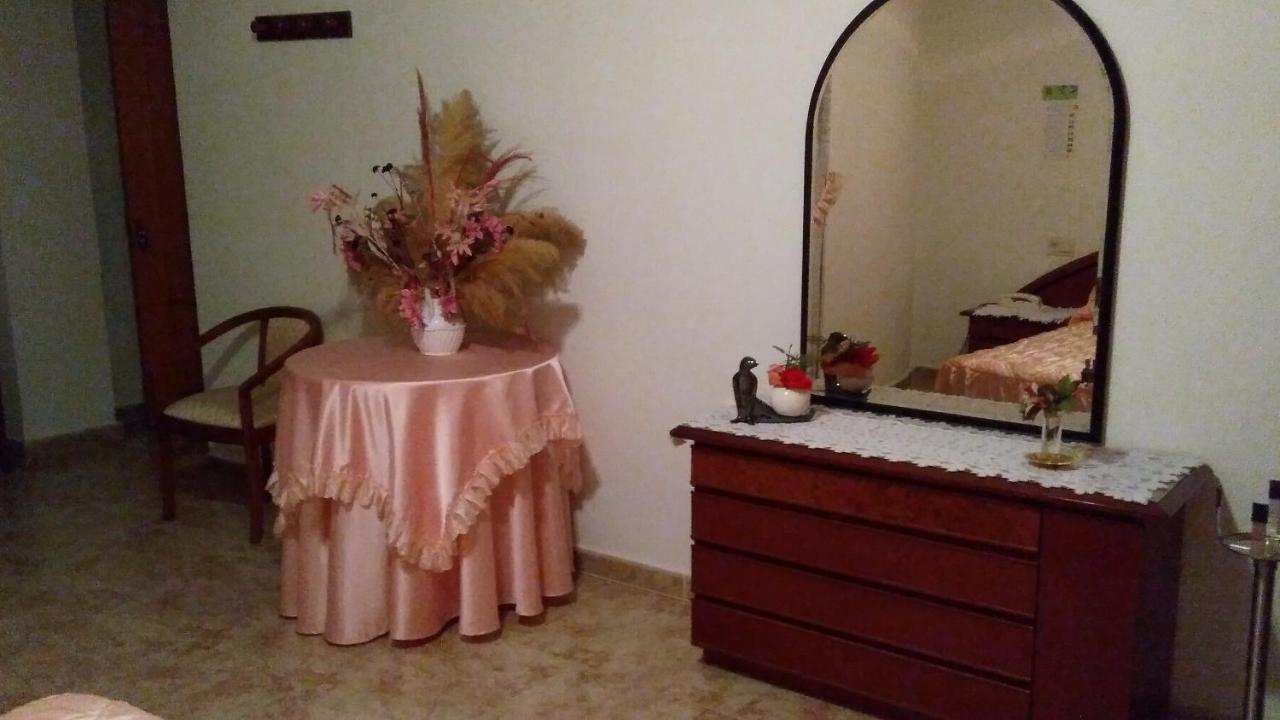 Pension- Mari Loli - Oficial Guardamar del Segura Ngoại thất bức ảnh